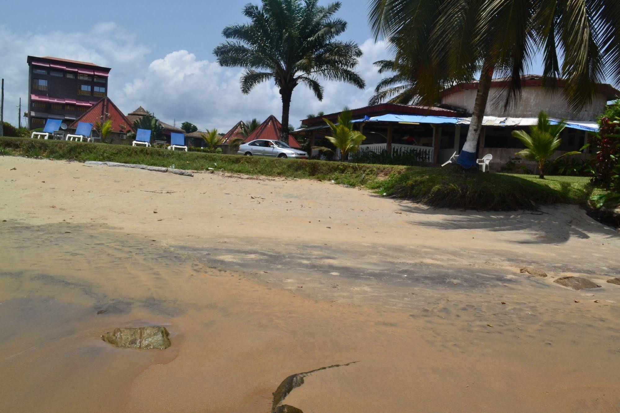 Adrien Beach Hotel Kribi Exterior foto